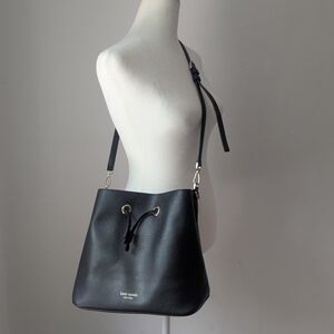 Kate Spade NY Black Eva Large Pebbled Bucket Crossbody / Shoulder Bag for women